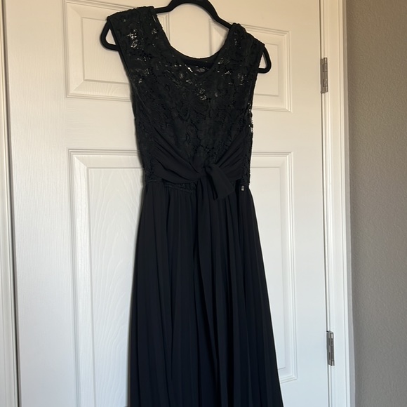 NWT Jolie Moi Lace Bodice Pleated Dress - Picture 8 of 12